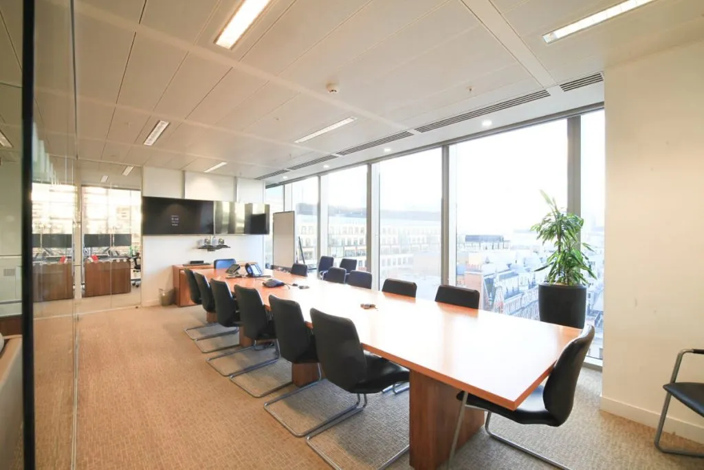 Executive design featuring energy sector branding – Global Coal layout 16