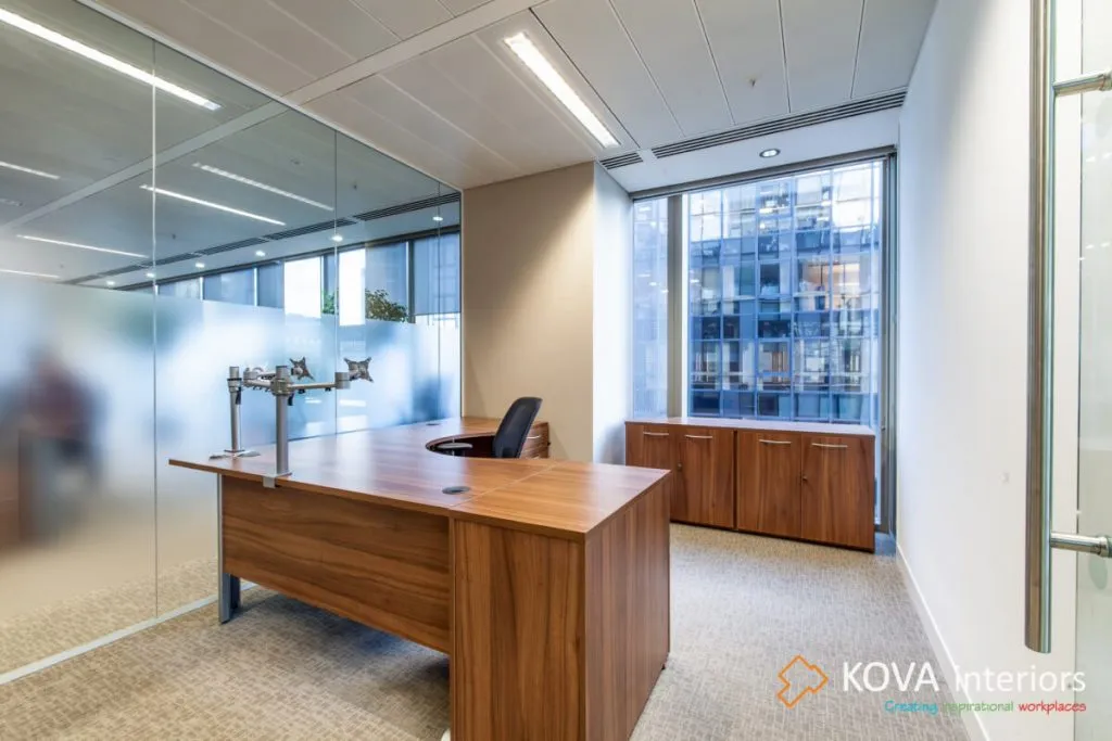 Executive design featuring energy sector branding – Global Coal layout 6