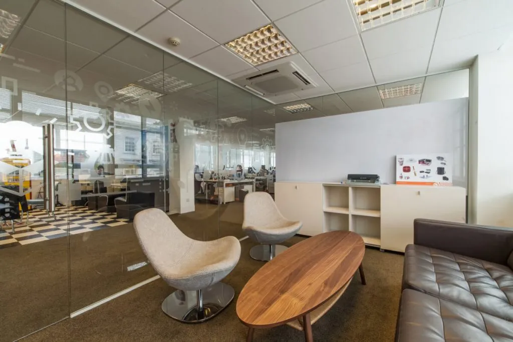 Progressive office layout for flexible teams – Innovation 1st format 13