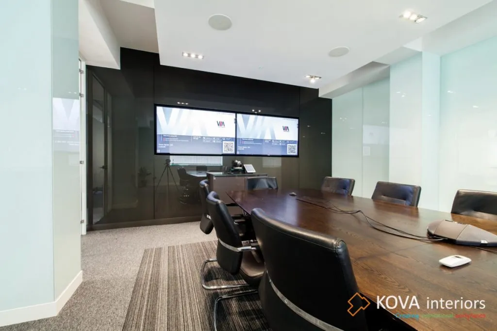 Corporate workspace with minimalist design – Syntel view #4