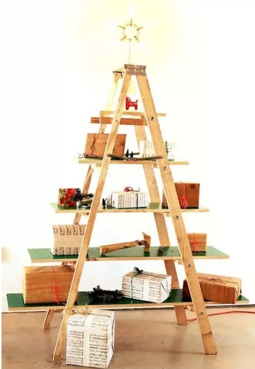 5 Creative Christmas Tree Ideas for Your Office