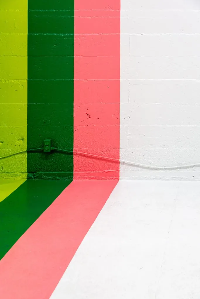 Wall Decoration: Types and Features of Materials