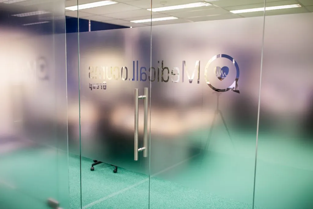 How to choose the right colours for your office design to increase productivity?