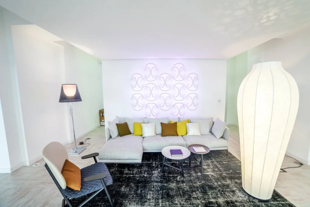FLOS/MOROSO