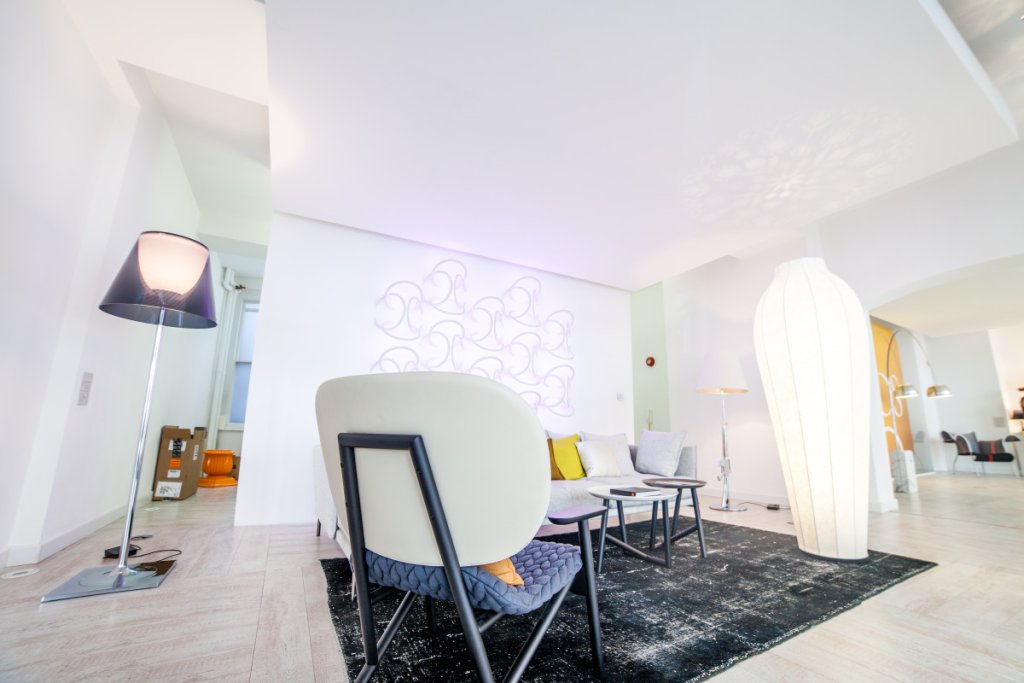FLOS/MOROSO