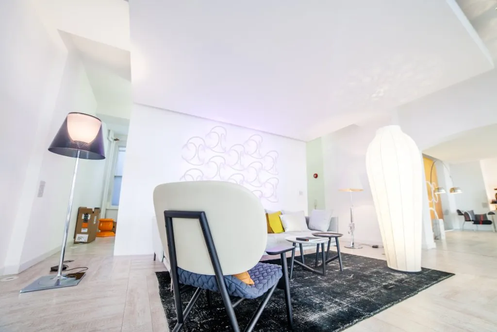 FLOS/MOROSO